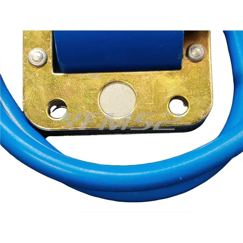 Bobina alta tensione completa di cavo e forchetta attacco candela per Piaggio vespa 50 special, 125 primavera (TNT), ricambio 180300