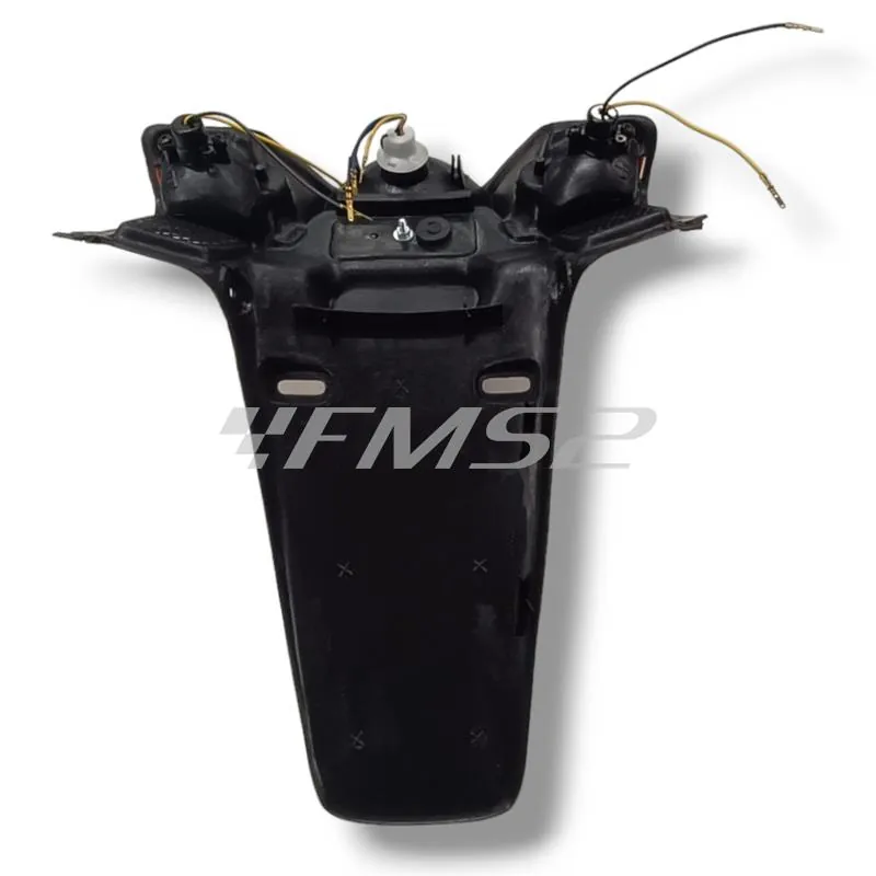 Fanale posteriore completo di parafango e gemme fanale e frecce con colori originali per scooter MBK Booster Next generation prodotti dal 1997 fino al 2006, ricambio 204324B