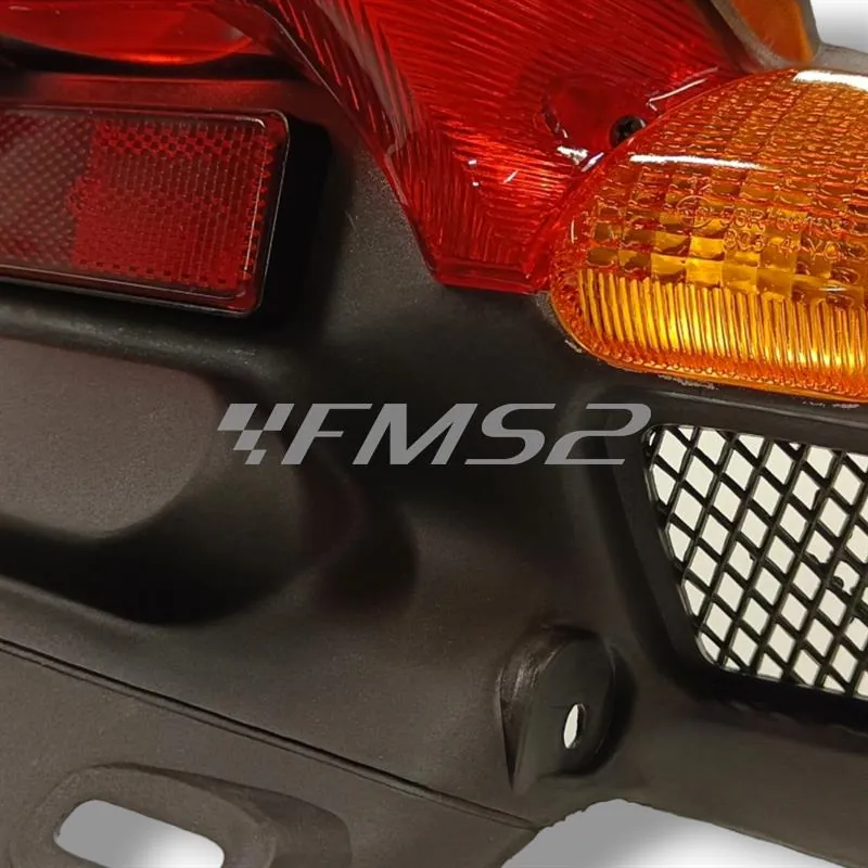 Fanale posteriore completo di parafango e gemme fanale e frecce con colori originali per scooter MBK Booster Next generation prodotti dal 1997 fino al 2006, ricambio 204324B