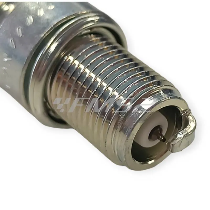 N82431070 Candela ngk br7eix   iridium filetto lungo stock nr.666