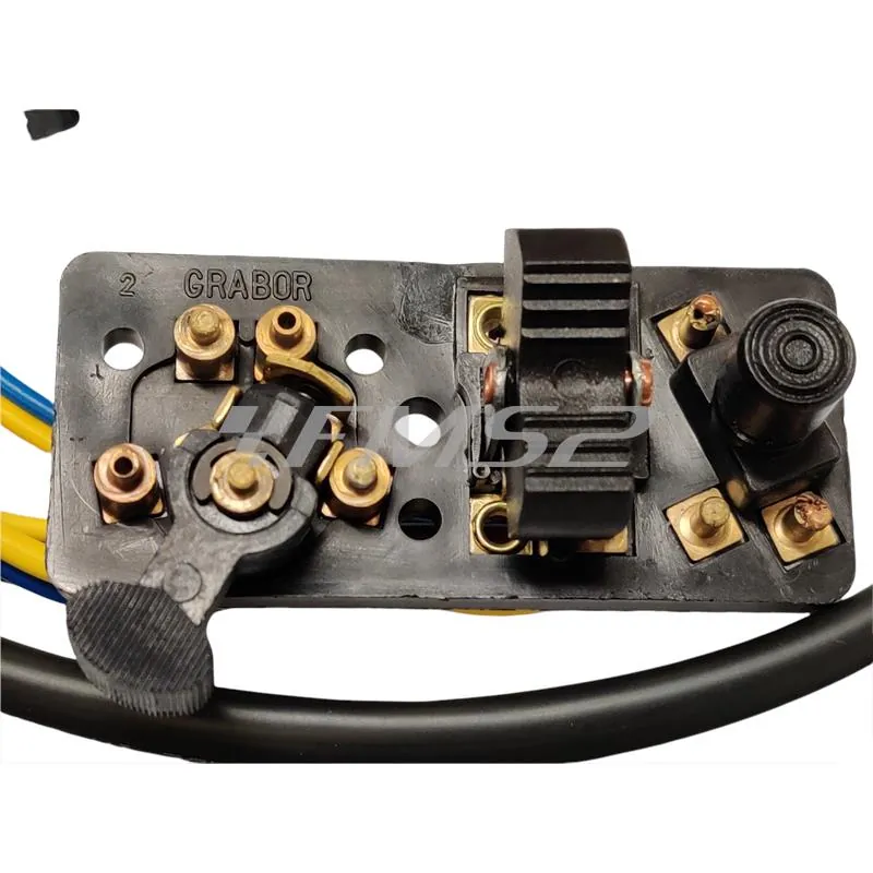 5143 Commutatore devio luci destro per Piaggio vespa px125-150-200 prodotti fino al 1981 (CIF)