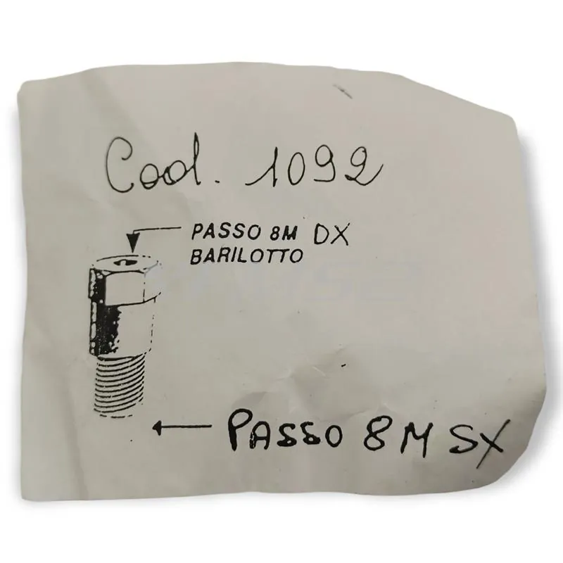 Adattatore attacco specchietto retrovisore FAR con filetto M8 sinistro esterno inferiore e filetto M8 destro interno superiore, ricambio 1092