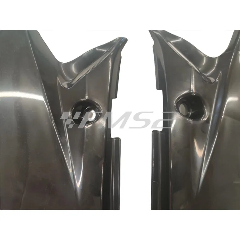 Coppia fianchetti sotto sella posteriori HM - Vent in plastica di colore nero senza grafiche per HM e Vent 50 cc e 125 cc enduro e motard, ricambio W23227