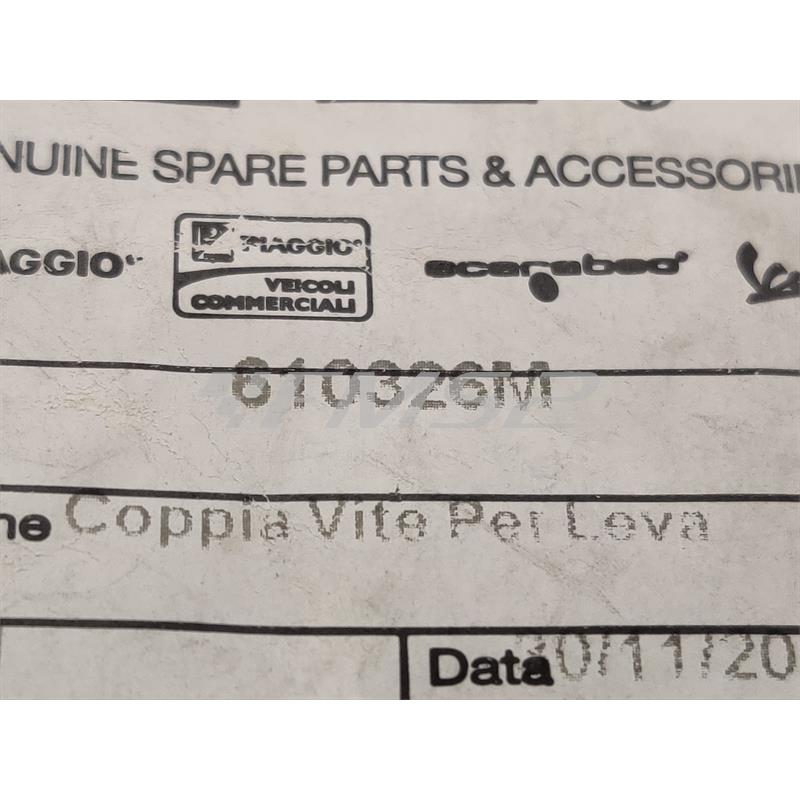 Coppia viti per leve v98-125vt1-v15t-v3 (Piaggio Gilera), ricambio 610326M
