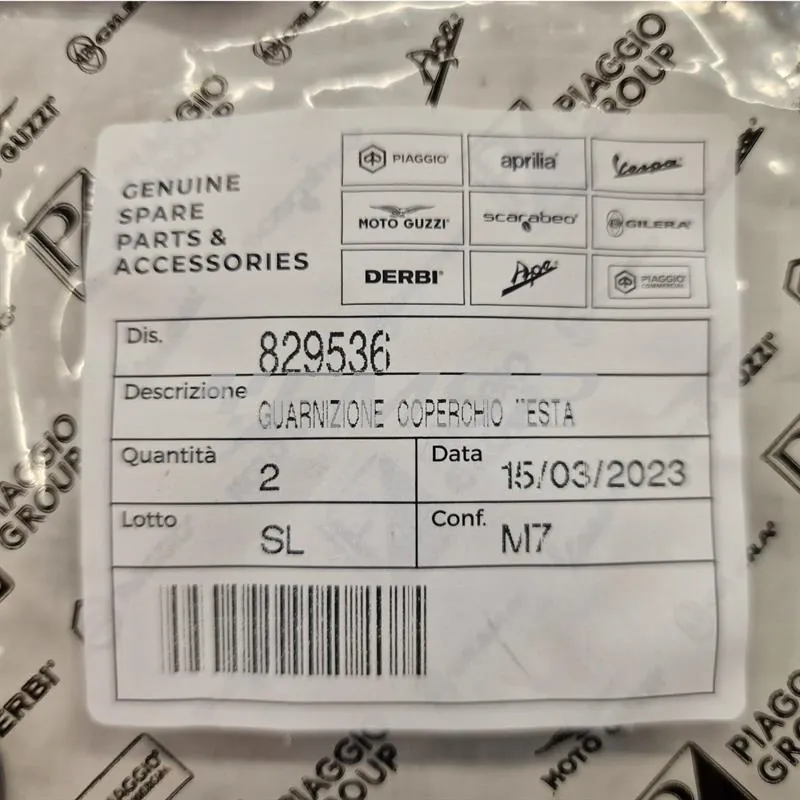 Guarnizione coperchio testa originale Piaggio in gomma nera per motori maxi scooter con motore Piaggio 125, 150, 180, 200, 250, 300 cc 4 tempi , ricambio 829536