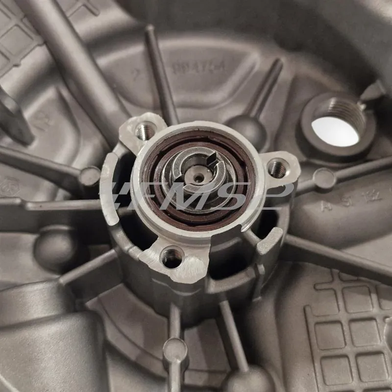 8798315 Coperchio copri volano in alluminio con pompa acqua originale Piaggio per maxi scooter 125/250/300 cc