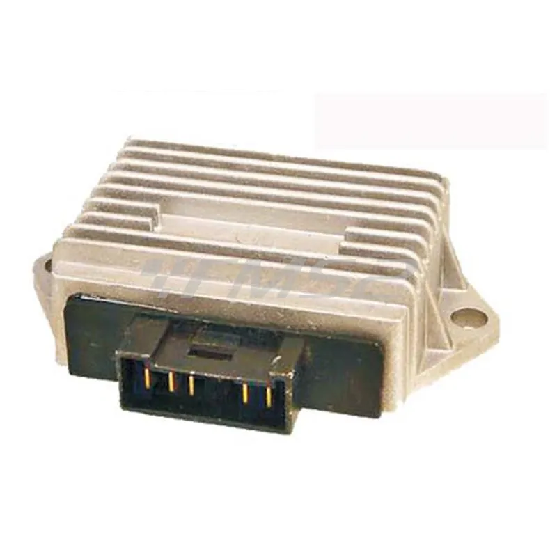 Regolatore di tensione RMS a 12 v (volt)-15a c.c. trifase a 5 faston e scatola esterna alettata per maxi scooter Malaguti-MBK-Yamaha 125cc-150cc 4t, ricambio 246030011