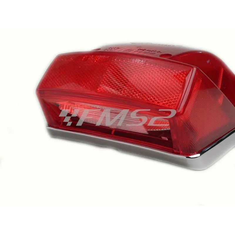 60015780 Fanale posteriore originale Piaggio per Vespa PX millenium e tutte le versioni con il freno a disco anteriore. adattabile anche sulle version (LV2)