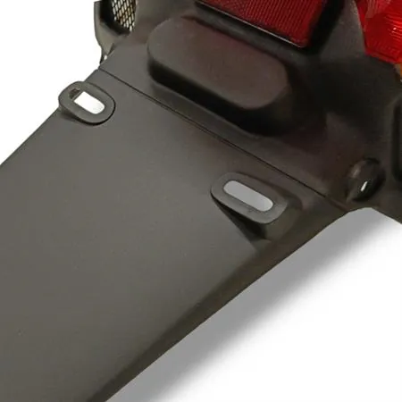 Fanale posteriore completo di parafango e gemme fanale e frecce con colori originali per scooter MBK Booster Next generation prodotti dal 1997 fino al 2006, ricambio 204324B