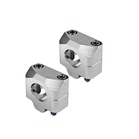 Supporti riser di colore argento anodizzato per montare il manubrio over size portando il diametro da 22 mm a 28,6 mm (TNT), ricambio 303196