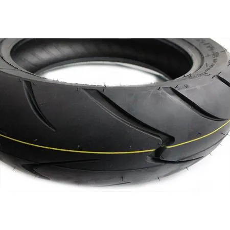S821946A Pneumatico da scooter 130/70 R12 maxima stradale TNT