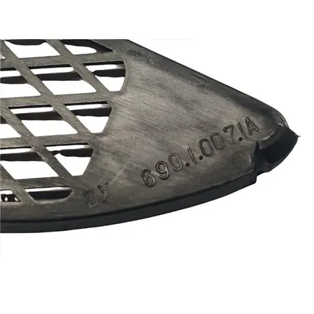 Griglia presa aria destra Benelli in plastica nera per scooter Benelli modelli 491 tutte le serie e modelli prodotti fino al 2004, ricambio R69010071AZ