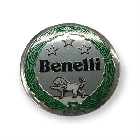 R83011411A0 Adesivo (Benelli logo)