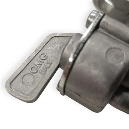 0486 Rubinetto benzina universale