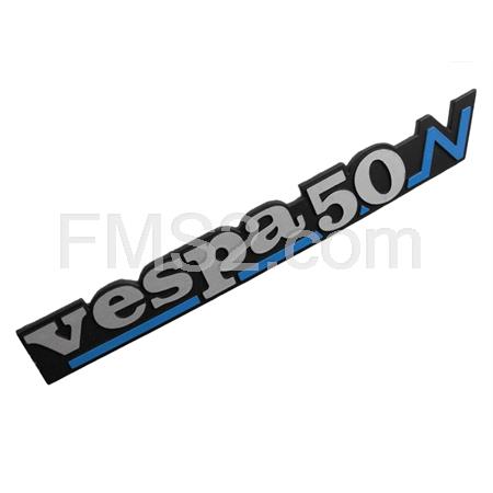 Targhetta scritta Vespa 50 N per sportello laterale Vespa PK50N simile 256452 (CIF), ricambio 6111