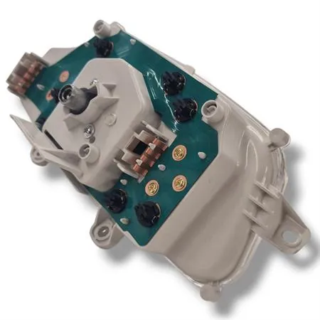 Strumentazione contachilometri One tipo originale completa di vetro intercambiabile con versione originale Magneti Marelli o Pricol montate su Mbk Booster e Yamaha Bw's 50 prodotti dal 2004 in poi, ricambio 77164022