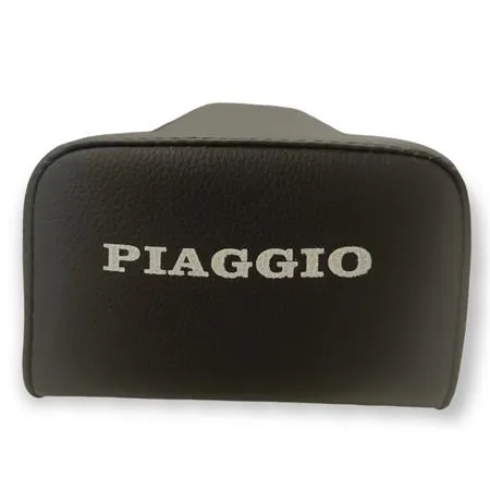 Sella lunga nera per Piaggio SI 1° serie con scritta posteriore stampata bianca e apertura laterale (Delta), ricambio 047