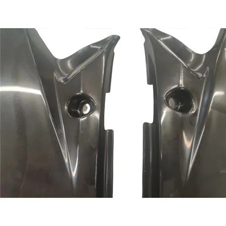 Coppia fianchetti sotto sella posteriori HM - Vent in plastica di colore nero senza grafiche per HM e Vent 50 cc e 125 cc enduro e motard, ricambio W23227