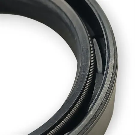 Paraolio Ariete Mentasti per forcella maxi scooter Malaguti madison 125-150-180-200-250-400 con le seguenti misure: tc4  36 x 48 x 11, ricambio ARI114