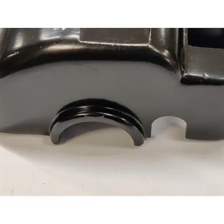 00135054 Coperchio anteriore comando devio fanali destro nudo senza pulsante avviamento  in alluminio di colore nero per scooter e maxi scooter Kymco Agility 50, 125, 150 e 200 cc