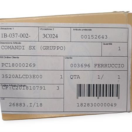 Comando devio luci sinistro completo di coperchio posteriore per scooter e maxi scooter Kymco 50, 125, 150 e 200 cc, ricambio 00152643