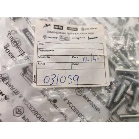 031059 Vite testa esagonale M5 x 18 classe 8.8 (Piaggio Gilera)