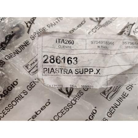 Piastra supporto pompa olio scooter (Piaggio Gilera), ricambio 286163