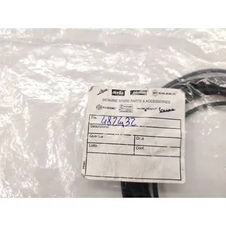 Guarnizione in gomma con spessore da 3 mm per tenuta chiusura coperchio raffreddamento cinghia variatore sui carter messa in moto scooter con motore Piaggio 50 prodotti dal 1996 in poi, ricambio 482432