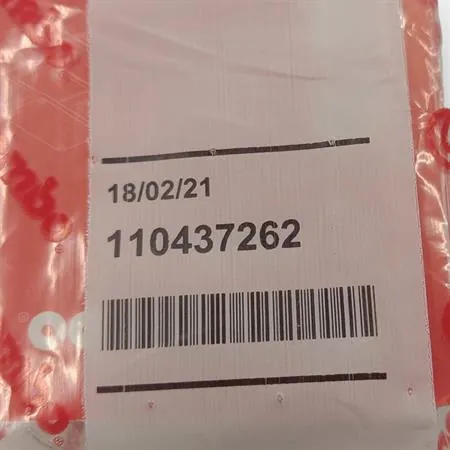 Cavallotto pompa freno con supporto attacco specchio retrovisore originale Piaggio - Gilera per maxi scooter con riferimento Brembo 110437262, ricambio 497343