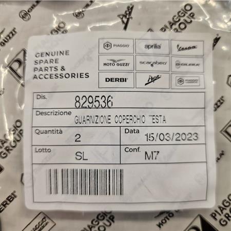 Guarnizione coperchio testa originale Piaggio in gomma nera per motori maxi scooter con motore Piaggio 125, 150, 180, 200, 250, 300 cc 4 tempi , ricambio 829536