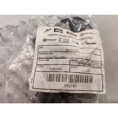 852164 Serratura bauletto con chiave