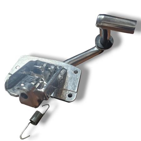 Pedale freno posteriore RMS in alluminio spazzolato completo di molla ritorno, gommino tondo battuta e perno fissaggio cavo freno per Piaggio Vespa 50 R, L, N e 125 primavera, ricambio 121530191