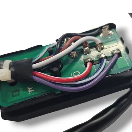 246090102 Devio frecce sinistro Grabor con 8 fili e 2 connettori specifico per Piaggio Vespa PK 50 S