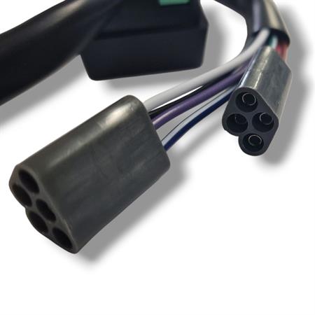 Devio frecce sinistro Grabor con 8 fili e 2 connettori specifico per Piaggio Vespa PK 50 S, ricambio 246090102
