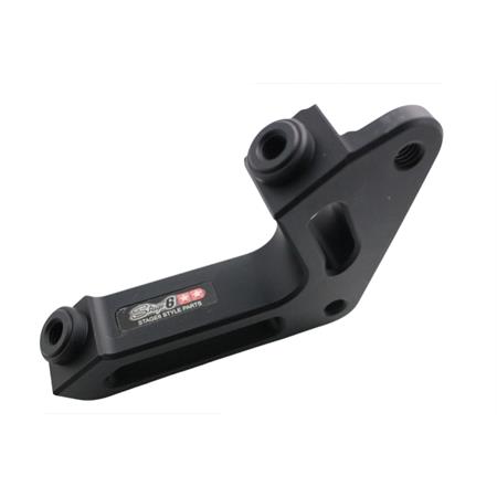 Adattatore per fissaggio pinza freno Stage6 R/T a 4 pistoncini per scooter Malaguti Phantom F12 con interasse fissaggio sulla forcella di 60 mm e abbinabile al disco freno con diametro da 250 mm, ricambio S6127ET001