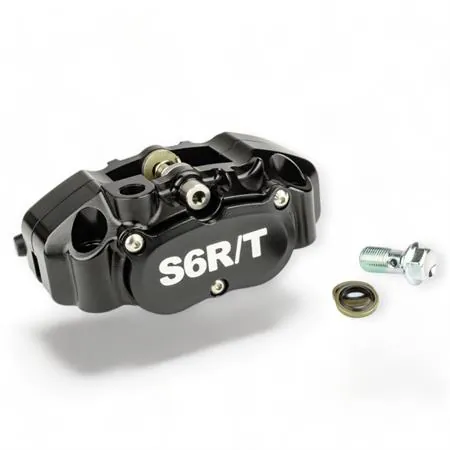 Pinza freno Stage6 MK2 RT a 4 pistoncini anodizzata nera e lavorazioni CNC completa di pastiglie organiche per utilizzo stradale e sportivo, ricambio S61400376BK