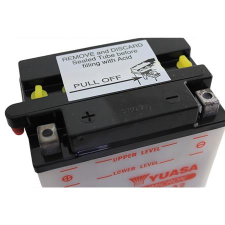 Batteria Yuasa YB14-A2, 12 Volt - 14 Ah, ricambio 0651437