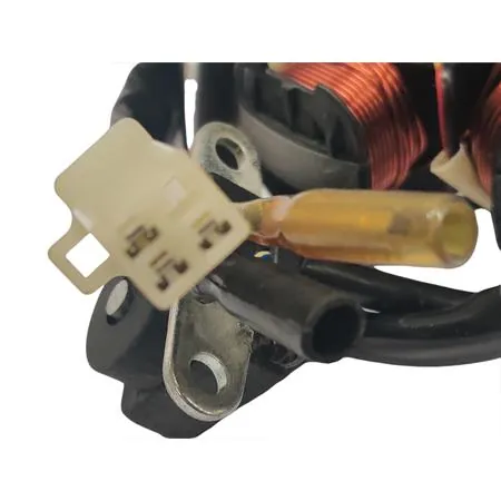 Statore SGR a 6 poli con pick-up esterno per maxi scooter Sym Attila 125 cc e Sym Superduke 125 cc, Kymco Vivio 125 cc e Kymco Movie 125 cc, ricambio 168057