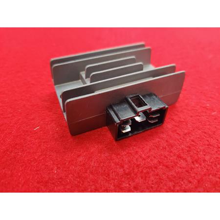Regolatore yamaha xt 125r/x-ybr125-neos5, ricambio 174703