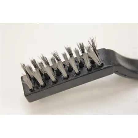 60017526 Spazzola pulisci candela con fili in acciaio e pratico manico in plastica di colore nerocon sagomatura per le dita (LV2)